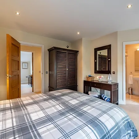 Townhouse * Kenmare